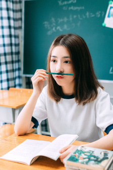 剑气萧萧孔雀翎